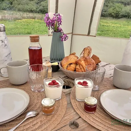 Bed & Breakfast La Caleche De Kergomar *